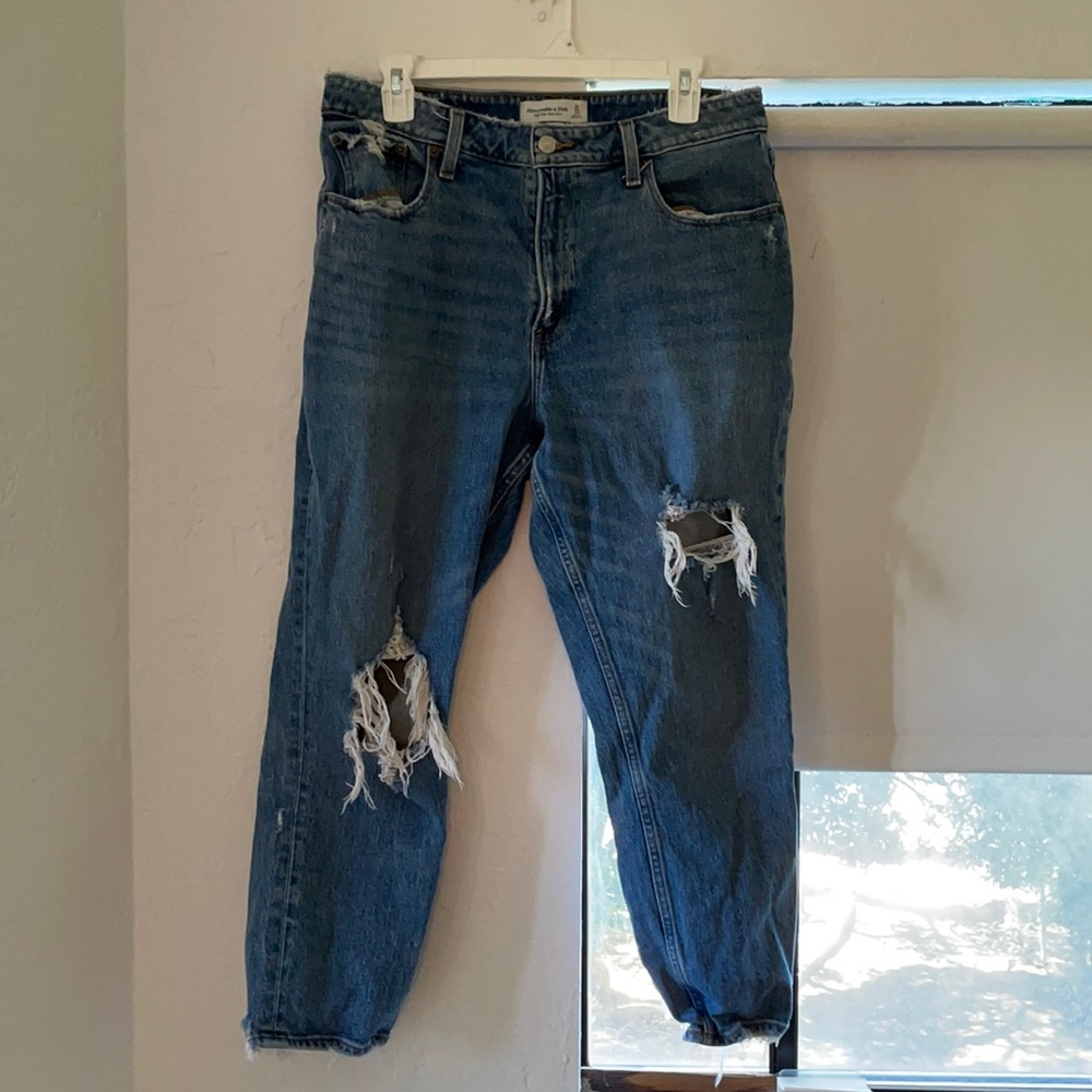High rise mom jean